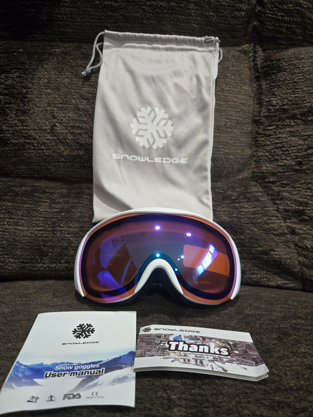 White Ski and Snowboard Goggles with Rose Mirror Lens